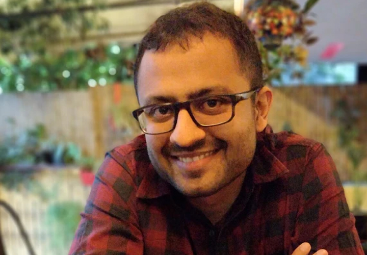 ജ്യോതിഷത്തിലൂടെ  പ്രതിദിനം നേടുന്നത് 5 ലക്ഷം രൂപ;ടെക്കി യുവാവിന്റേത് വേറിട്ട സംരംഭം