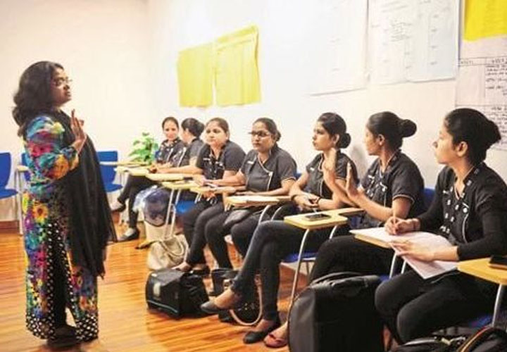 ഇന്‍ഷുറന്‍സ് പദ്ധതിയുമായി അര്‍ബണ്‍ ക്ലാപ്പ്; 2000 പ്രൊഫഷണലുകളെ ഇന്‍ഷുറന്‍സിന്റെ ഭാഗമാക്കും