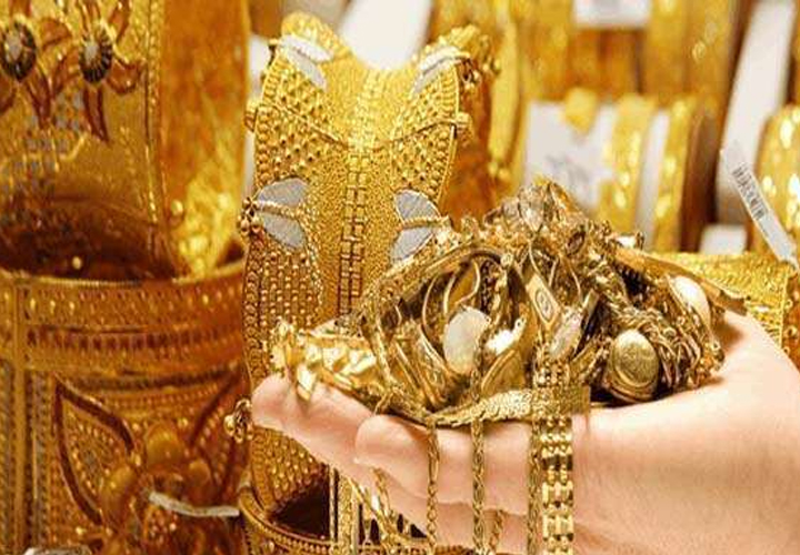 സ്വര്‍ണ ആവശ്യകത കുറഞ്ഞു; സ്വര്‍ണ വിലയും കുറഞ്ഞു;കോവിഡ്-19 എന്ന മഹാമാരി സാമ്പത്തിക മേഖലയെ വിഴുങ്ങുന്നു