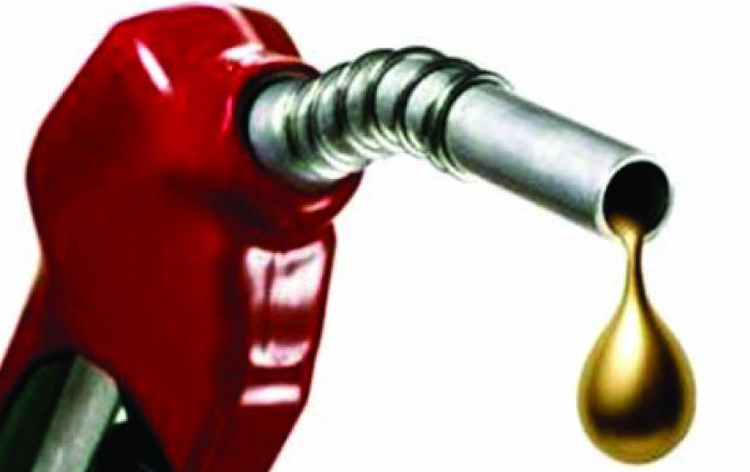ഇന്ധനവില കത്തികയറുന്നു; പെട്രോള്‍ വില 74 രൂപയിലെത്തി