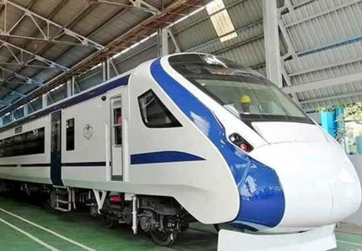 രണ്ടാം വന്ദേ ഭാരത് എക്‌സ്പ്രസിന് വേണ്ടത് പ്രധാനമന്ത്രിയുടെ 'സമ്മതം' കൂടി; ഡല്‍ഹിയില്‍ നിന്നും കത്ര വരെ എട്ടു മണിക്കൂറുകൊണ്ട് എത്തിക്കുന്ന 'ട്രെയിന്‍ 18' ആഗസ്റ്റില്‍ ഓട്ടമാരംഭിക്കുമെന്ന് സൂചന; ആദ്യ ആഴ്ച്ചയില്‍ മൂന്നു സര്‍വീസുകള്‍