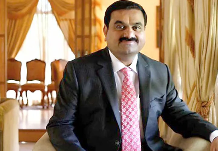 വിമാനത്താവളങ്ങള്‍ കയ്യടക്കാന്‍ അദാനി ഗ്രൂപ്പിന്റെ പുത്തന്‍ നീക്കം; രാജ്യത്തിനകത്തും വിദേശത്തും ബിസിനസ് പ്രവര്‍ത്തനങ്ങള്‍ വിപുലീകരിക്കും